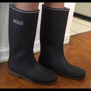 Tretorn rain boot.